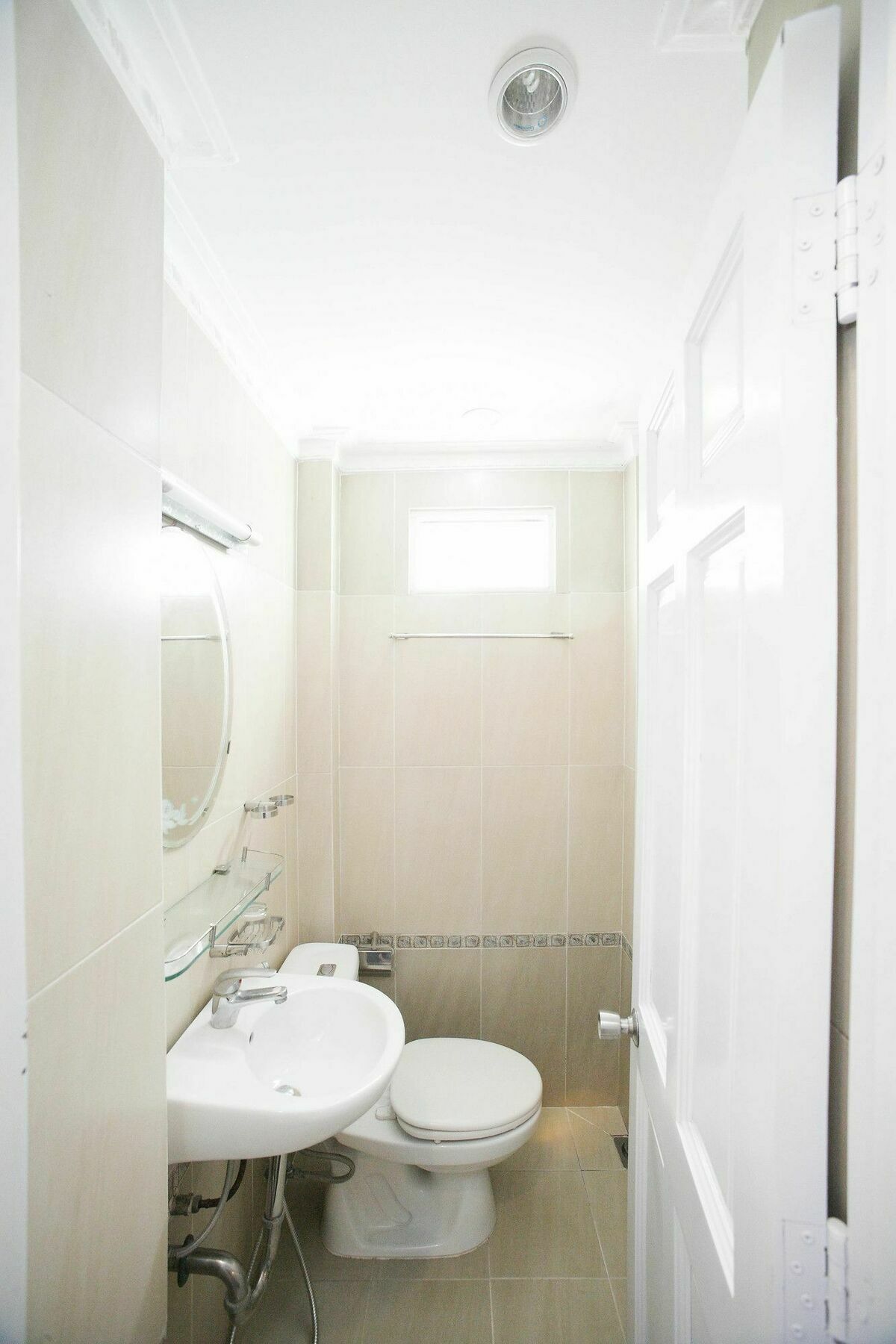 Khách sạn Happyhomes 178 Center 2*